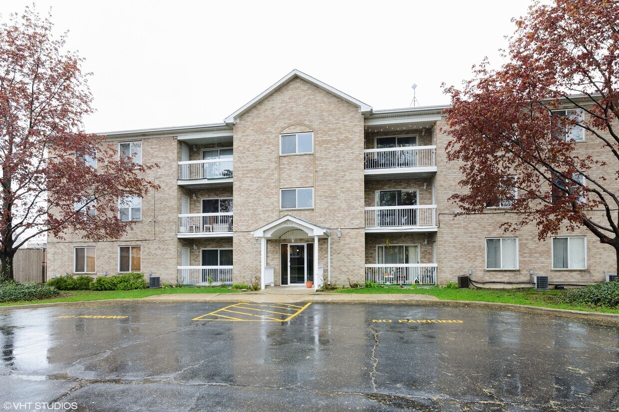 Foto principal - 5623 107th St