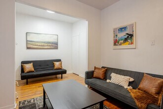 Building Photo - 4094 Rue De Bullion