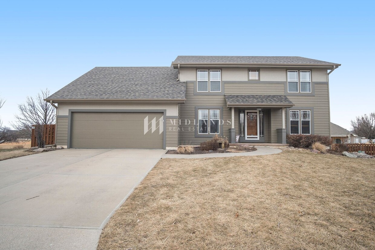 Foto principal - Updated Papillion Home for Rent