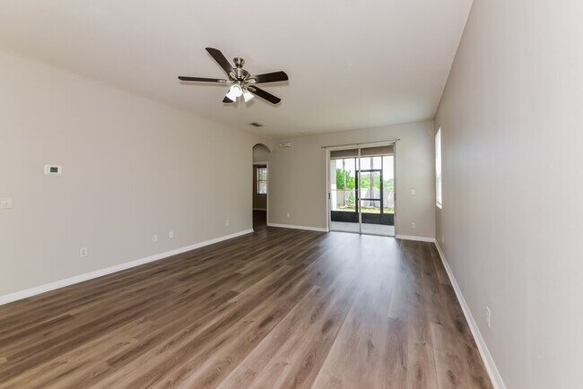 Foto del edificio - 908 Larwood Pine Dr