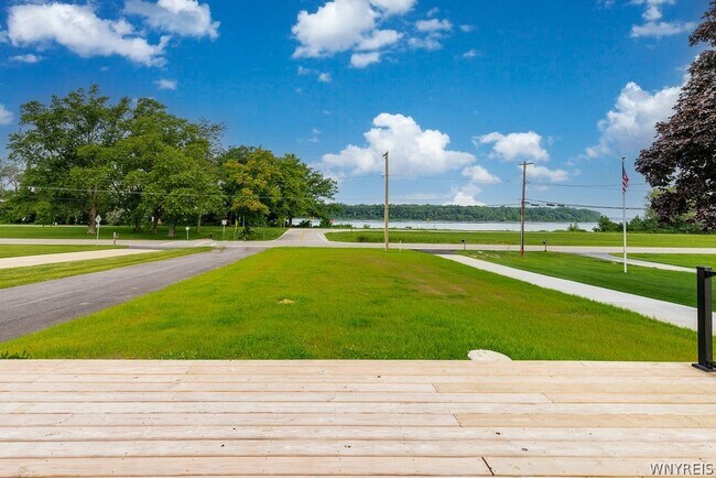 Foto del edificio - 4017 W River Pkwy