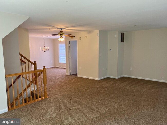 Foto del edificio - 881 Barnaby St SE