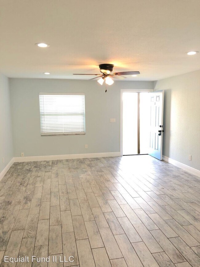 Foto del edificio - 5418 W Ingraham St