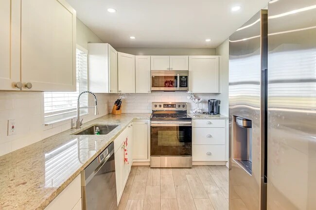 Cocina - 1926 Ocean Shore Blvd