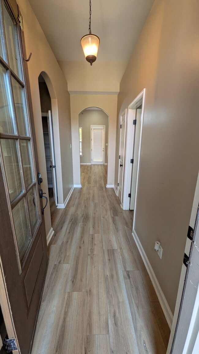Foto del edificio - 7571 Bevy Ridge Cove