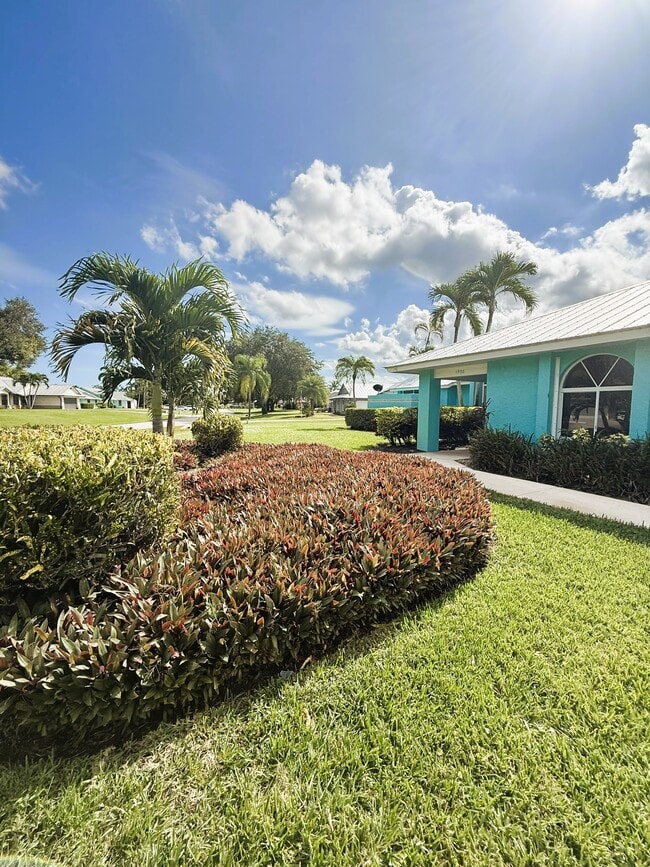 Foto del edificio - 1998 NE Ginger Ter