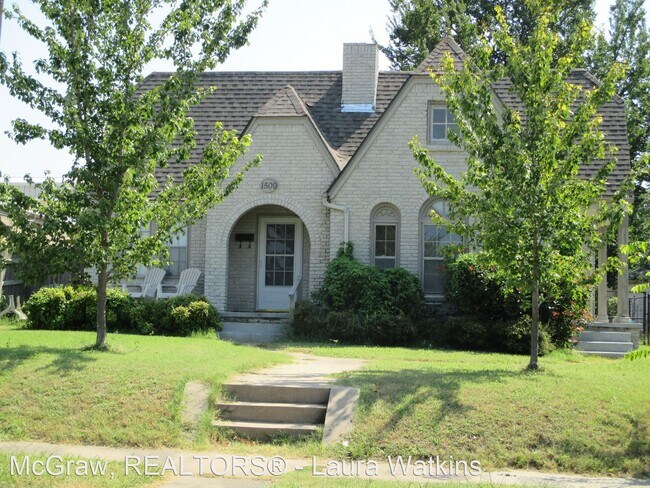 Building Photo - 1509 S Evanston Ave