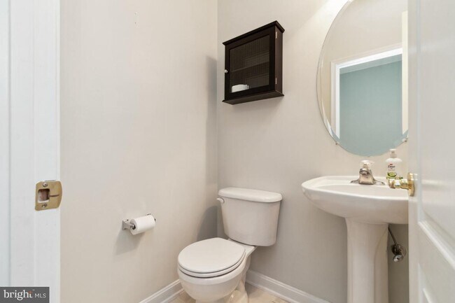 Building Photo - 24750 Clock Tower Square