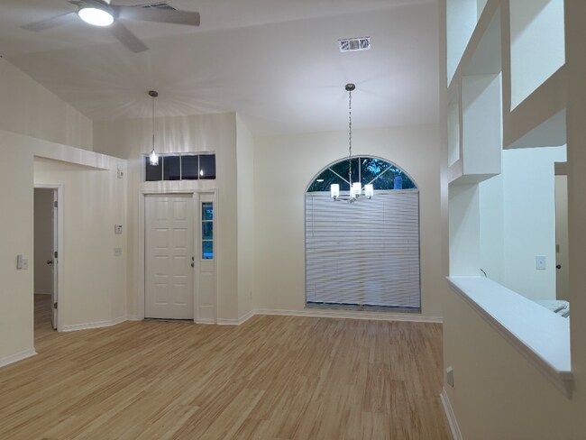 Foto del edificio - 914 SW Cecil Ln