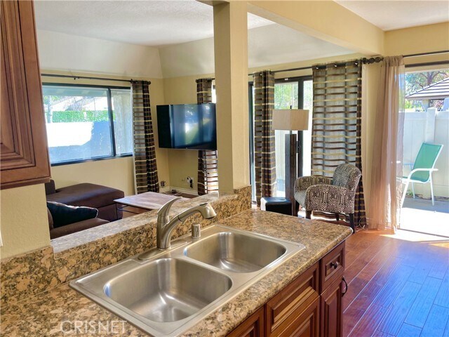 Building Photo - 2860 Instone Ct