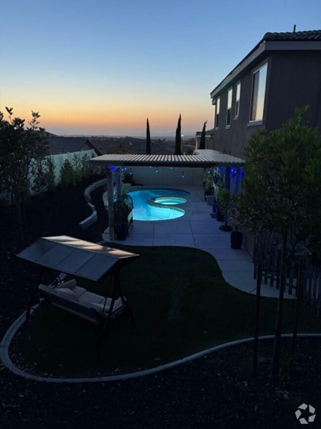 Building Photo - 45725 Middle Gate Ct