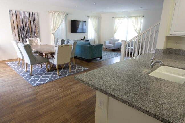 Foto del edificio - 16075 Nature Trail