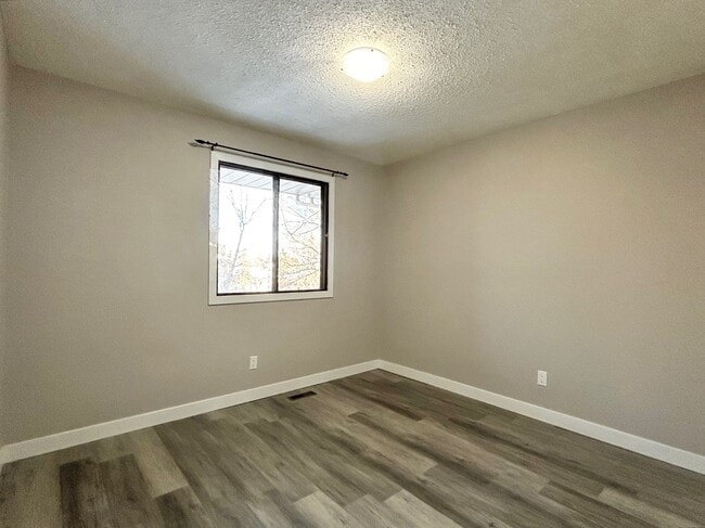 Building Photo - Charles Buchan Manor