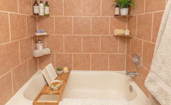 Foto del edificio - Huntington Park Apartments