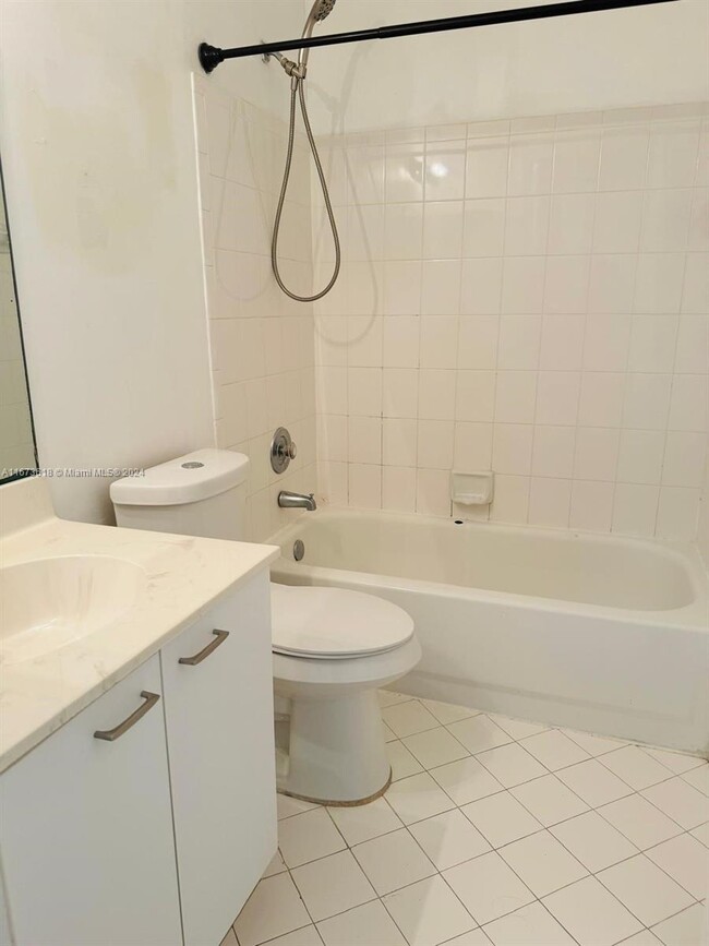 Foto del edificio - 335 NW 152nd Ln