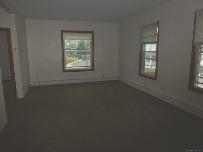 Foto del edificio - 171 Bunker Ave