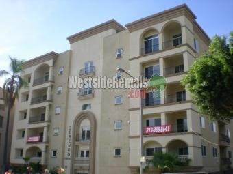 Foto principal - 689 S Berendo St