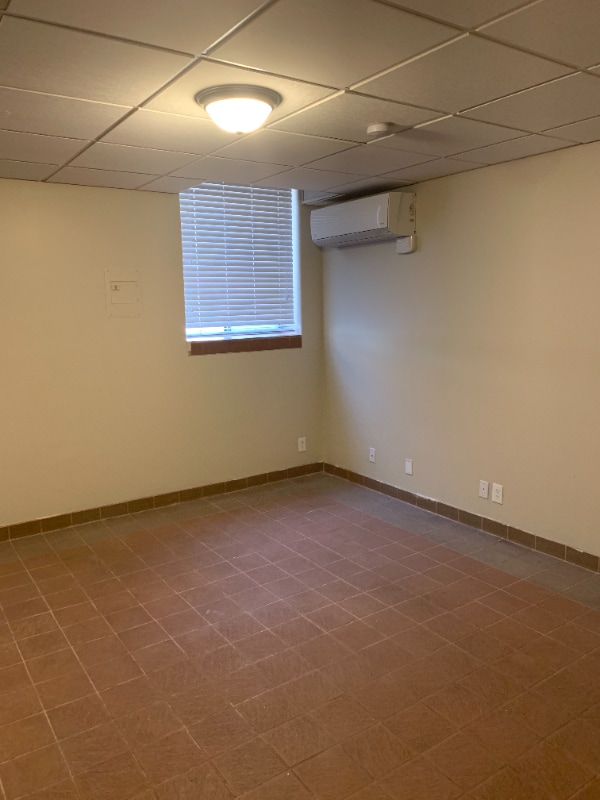 Building Photo - 57 W Vine St