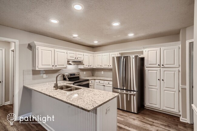 Foto del edificio - 330 Cowan Rd