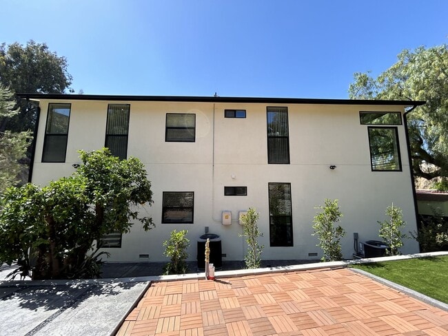 Foto del edificio - Newly Built 4 bed 2 bath unit (2024)