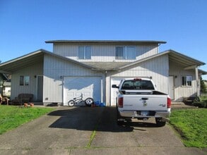 Building Photo - 89-91 U St