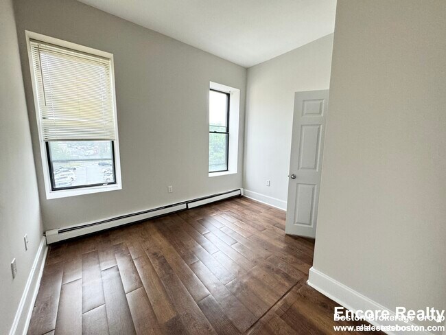 Foto del edificio - 15 Ruggles St