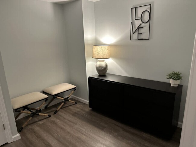 Building Photo - 301 Portsmouth Ave