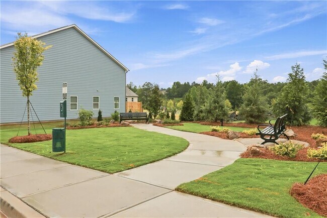 Building Photo - 56 Berryville Dr