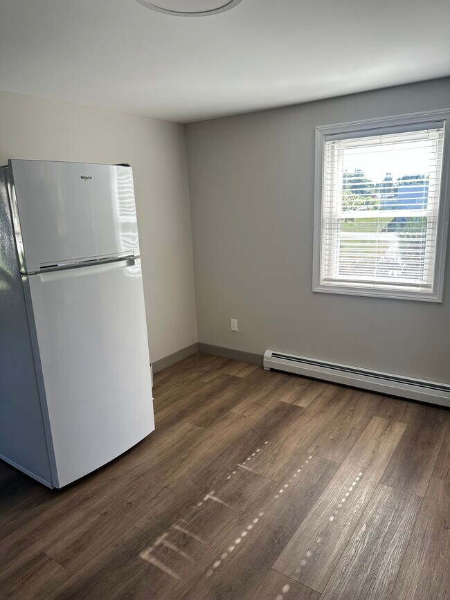 Foto del edificio - 61 Darin Dr