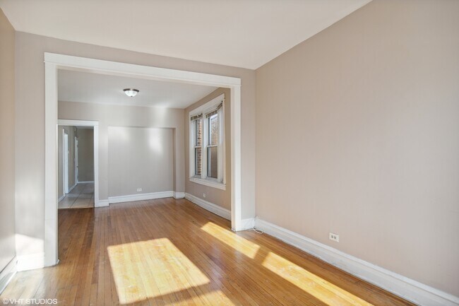 Building Photo - 4130 W Potomac Ave