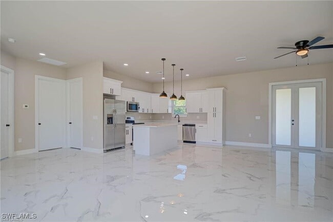 Building Photo - 2023 Robert Ave