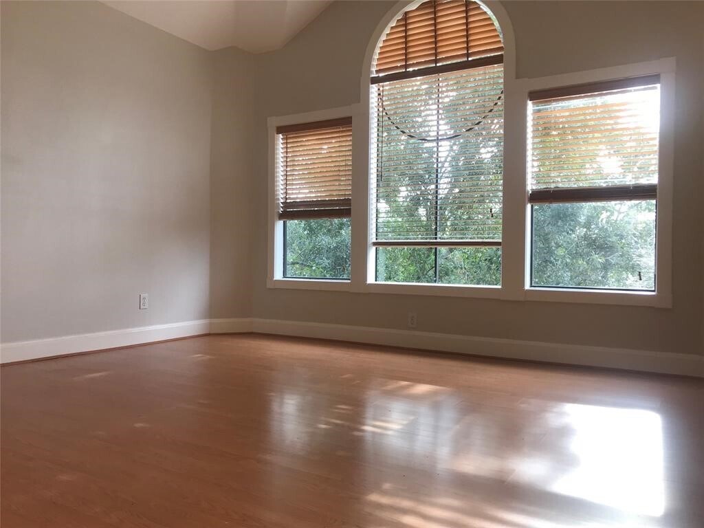 Foto principal - 2430 Dorrington St