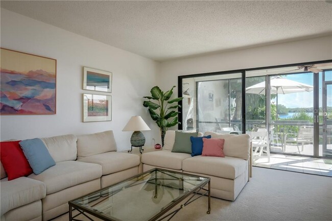 Building Photo - 1512 Pelican Point Dr