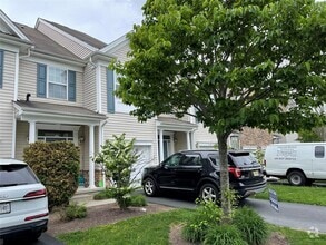 Building Photo - 20 Webster Ct