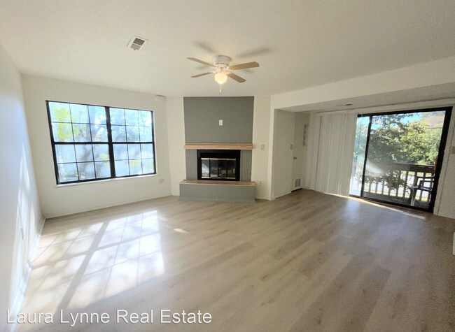 Building Photo - 1 br, 1 bath House - 8133 Holmes Rd Unit 203