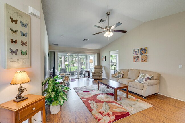 Foto del edificio - 15870 SW 16th Avenue Rd