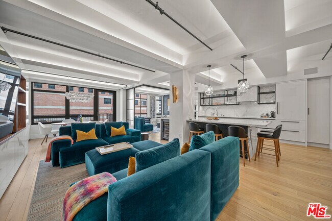 Foto del edificio - 849 S Broadway