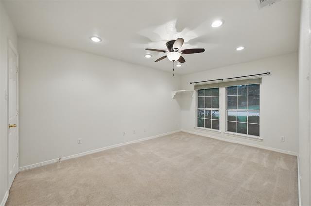 Building Photo - 211 Sendero Dr