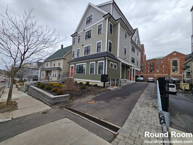 Foto del edificio - 9 Everett Sq