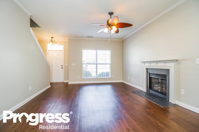 Building Photo - 2133 Ponty Pool Dr