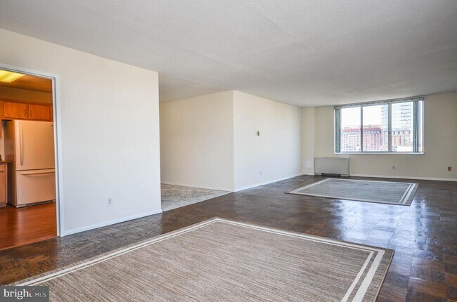 Foto del edificio - 11801 Rockville Pike