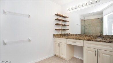 Building Photo - 880 Hampton Cir