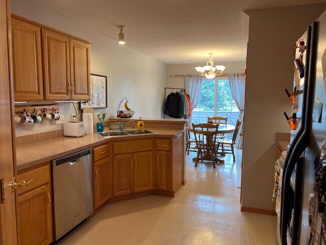 Kitchen view #1 - 10911 Douglas Ln N