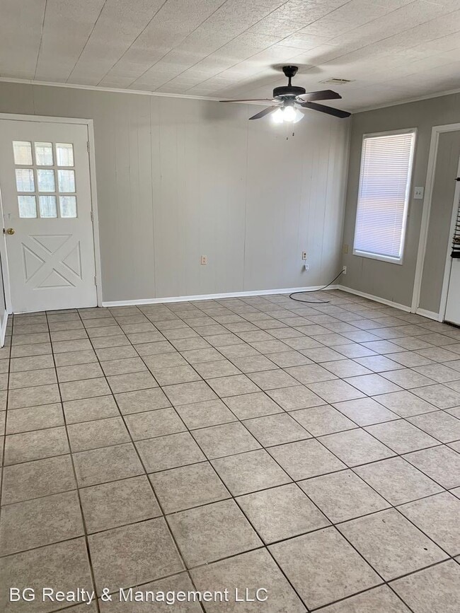 Building Photo - 2 br, 1 bath House - 1420 S. Louisiana Street