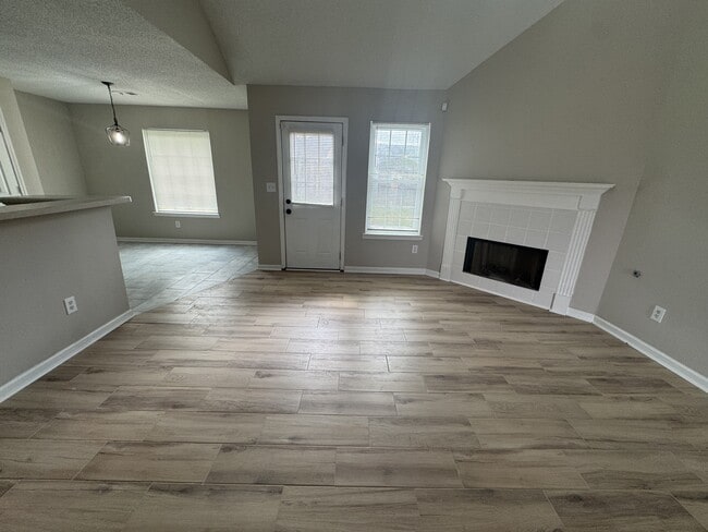 Foto del edificio - 5457 Sundale Way S