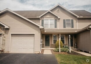 Building Photo - 746 Mt Gretna Rd