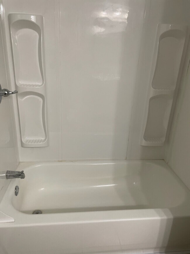 Baño principal - 10159 Barberry St