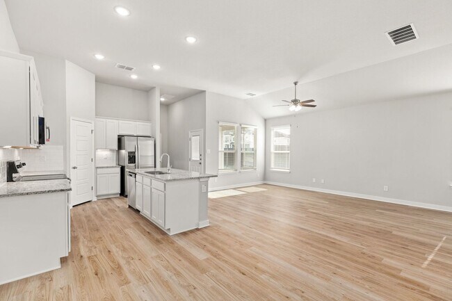 Foto del edificio - Luxury 4x3 Duplex in Buda, TX!