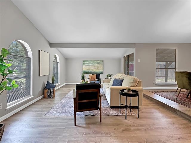 Building Photo - 4421 Mayflower Dr