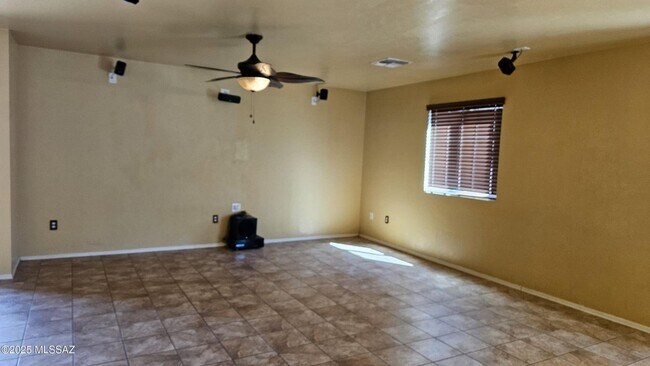 Foto del edificio - Rancho Valencia 3 bedroom, 2 bath unfurnis...